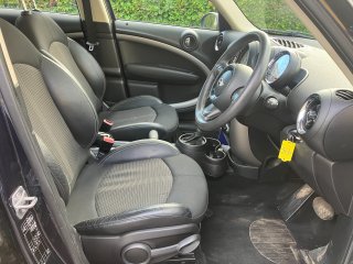 /photos/9516/0034a0bc-2cf2-4dd3-a85a-3b838b926697_i320x240.jpg