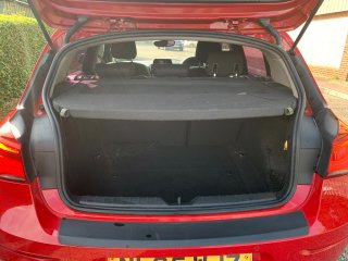/photos/9516/9a652381-4ecd-bc1d-19cf-7a0329b3a791_i320x240.jpg