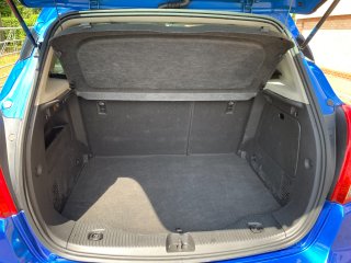 /photos/9516/c770e782-cb52-6b93-57c5-404d4009b555_i320x240.jpg