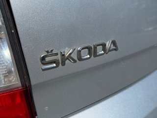 /photos/9516/cad4952c-00fd-0e47-b338-f9207325514c_i320x240.jpg